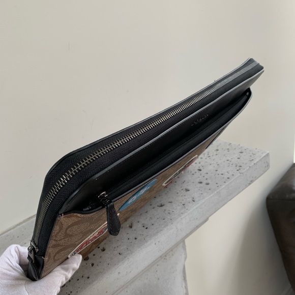 Star Wars X Coach Laptop Case With Patches - Picture 6 of 7